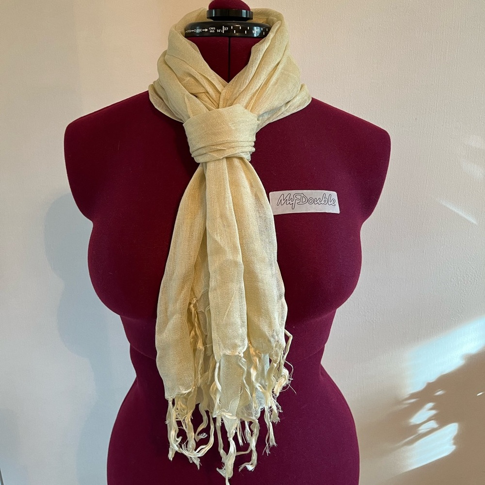 NWT Cream Fashion Scarf